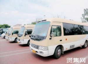 柯斯达全新运营版下线，一汽丰田向客户交付35台柯斯达全新运营版
